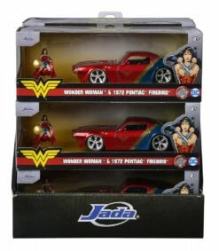 DC Comics Hollywood Rides 1:32 - Wonder Woman Med 1972 Pontiac Firebird -EXTRA-LEKER Butikk 253253009 w 21 259748 h62090134