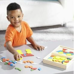 Melissa & Doug - Trebrett Med Mønster Og 120 Brikker I Tre -EXTRA-LEKER Butikk 63183 15 181116 h99a1030b