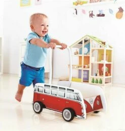 Hape Volkswagen Bus Walker (red) -EXTRA-LEKER Butikk 74312 2 191798 h6b0d7018